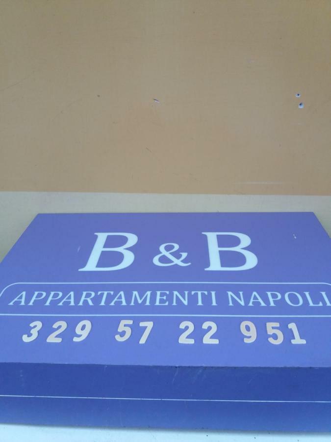 B&B Appartamenti Napoli Екстер'єр фото